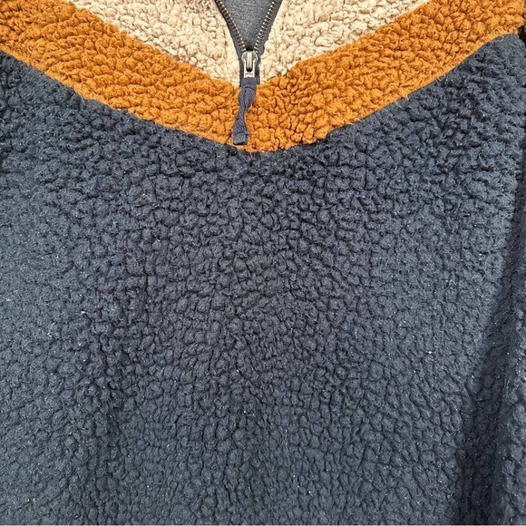 Thread & Supply Wubby Sherpa Pullover Chevron Colorblock M - Picture 9 of 14